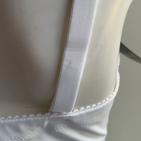 Love The Lift Push-Up Strapless Bra 36D NWT - Picture 8 of 11